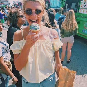 Meet your Posher, Annalise